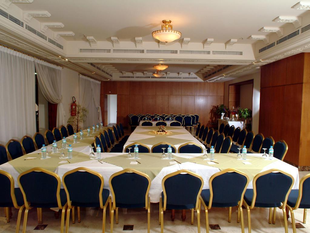 Ramada By Wyndham Fes Ξενοδοχείο Εστιατόριο φωτογραφία